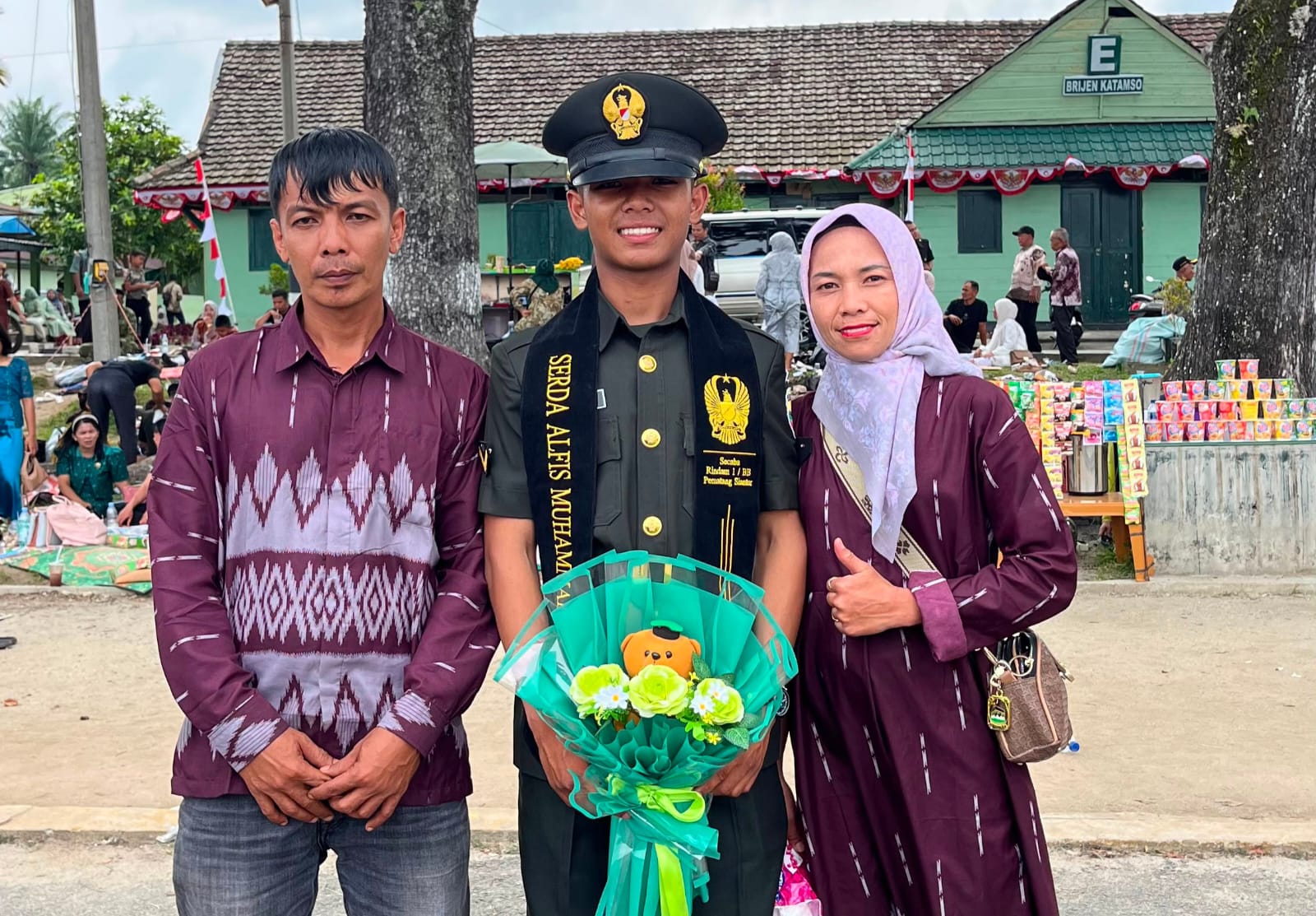 Alfis dan Keluarga (Foto : Istimewa)
